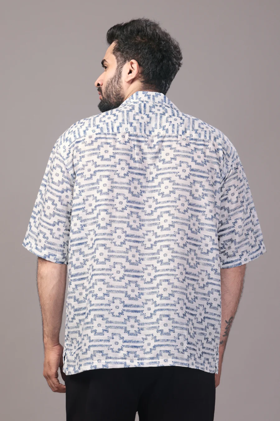 Geometric White Blue Relaxed Fit Shirt - Image 4